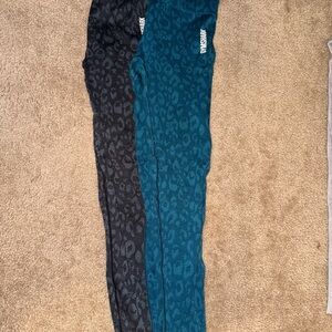 Gymshark Black and Blue Leggings Textured Pattern